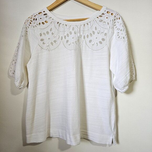 EUC LIKE NEW LOFT WHOTE CUT OUT ANGLAISE TOP SIZE SMALL - Picture 1 of 15